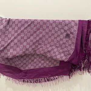 Authentic cotton + silk Gucci shawl